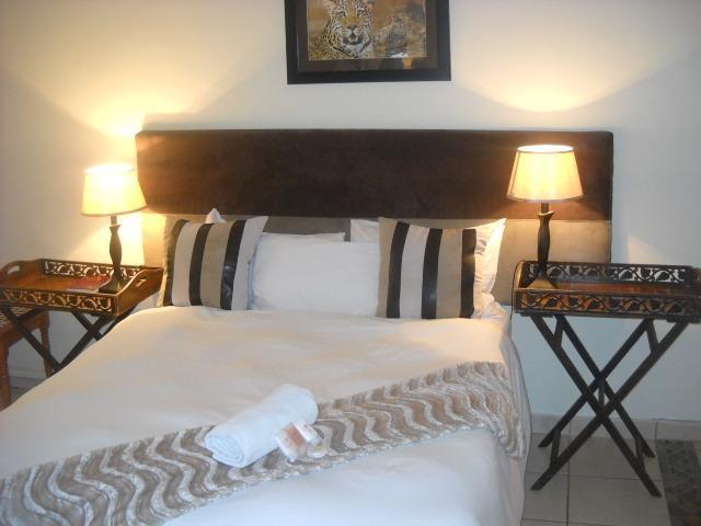 The Beverly Hills Guest Lodge พาลาบอร์วา ห้อง รูปภาพ